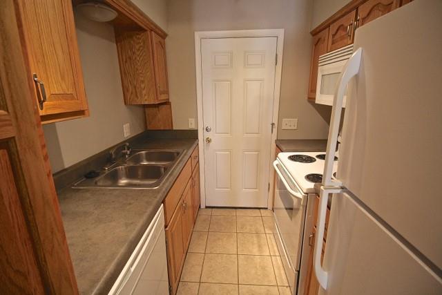Photo 5 of 3330 Charlotte Street