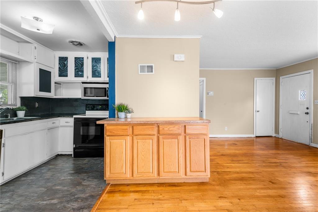 Photo 6 of 1444 E 24th Avenue