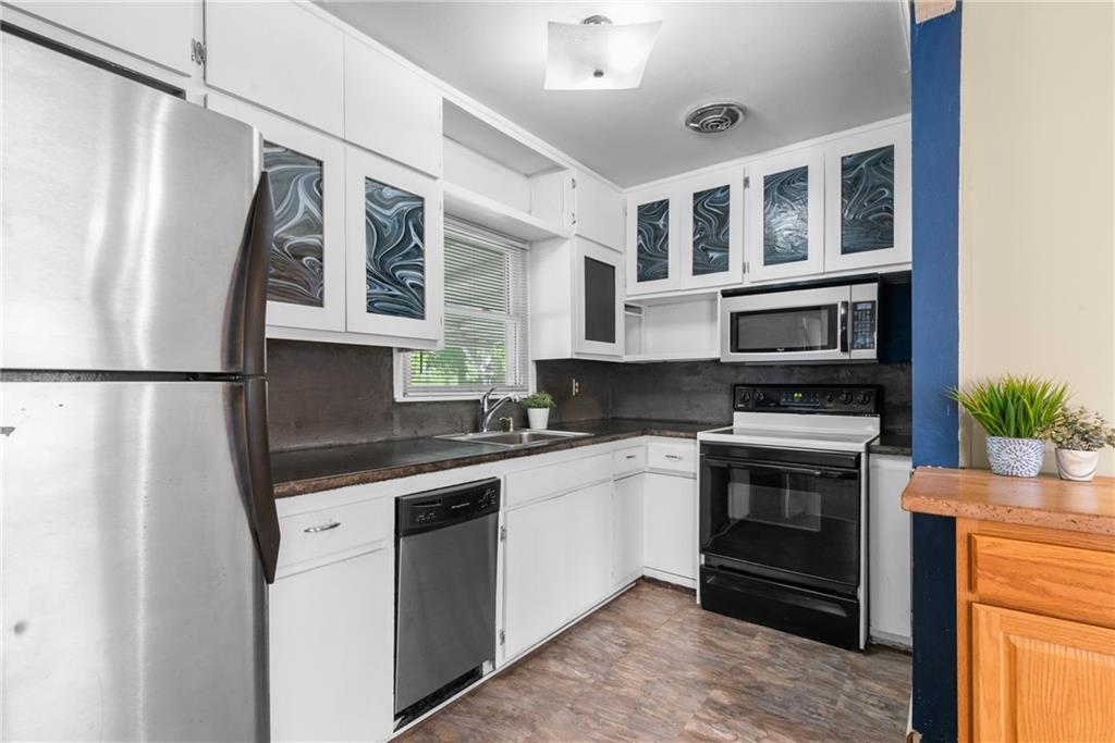Photo 7 of 1444 E 24th Avenue