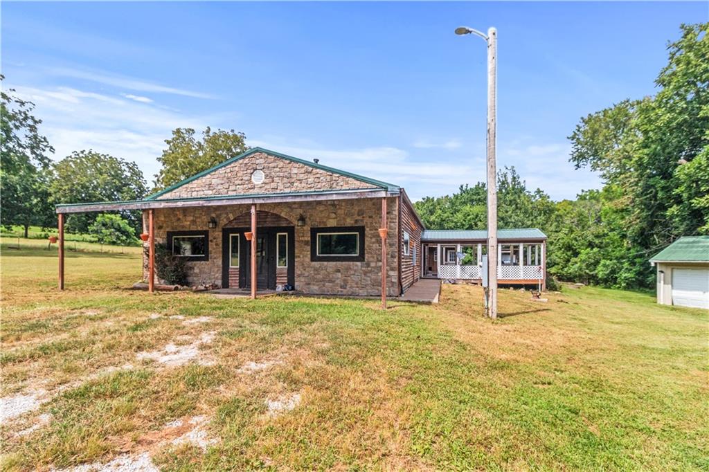 Photo of 977 NW 1651 Road