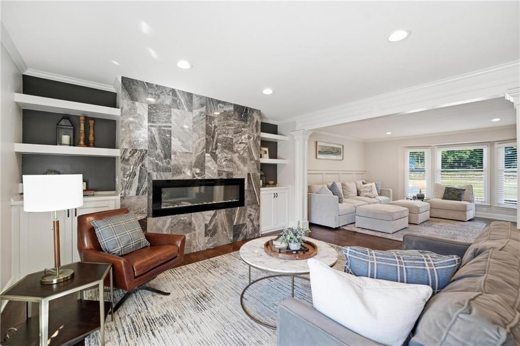 Photo 2 of 5305 W 83rd Street