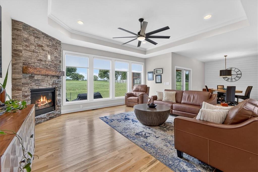 Photo 5 of 20821 S Jefferson Parkway