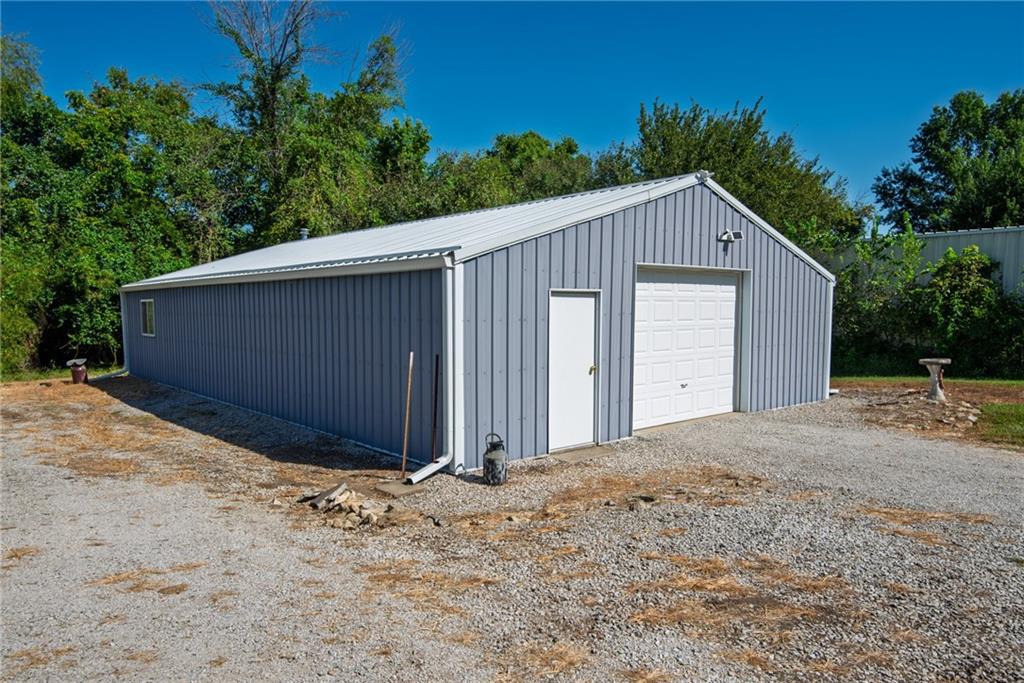 Photo 6 of 1727 NW 655 Road