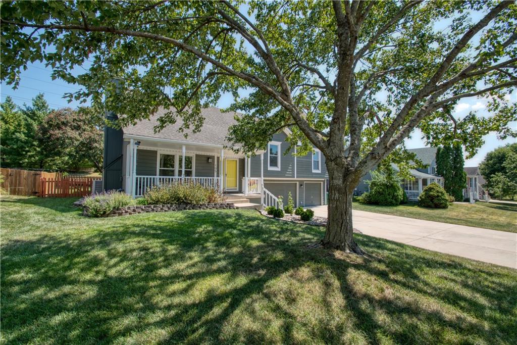 Photo of 105 SW Tess Drive