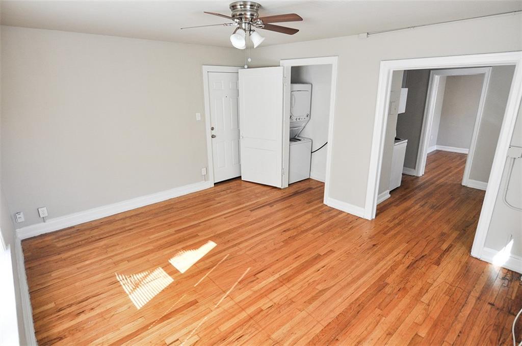 Photo 3 of 3734 Warwick Boulevard