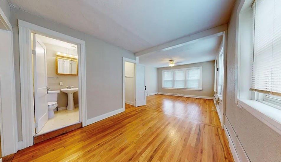 Photo 3 of 3416 Wyandotte Street