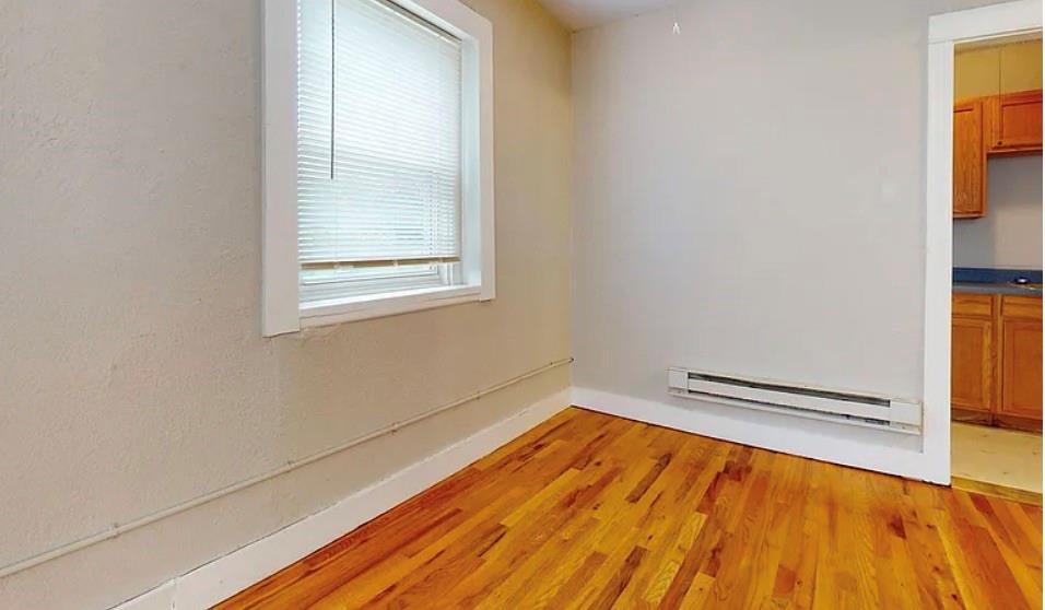 Photo 6 of 3416 Wyandotte Street