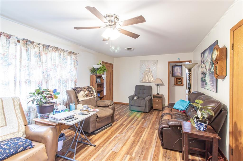 Photo 4 of 204 W 16th Street