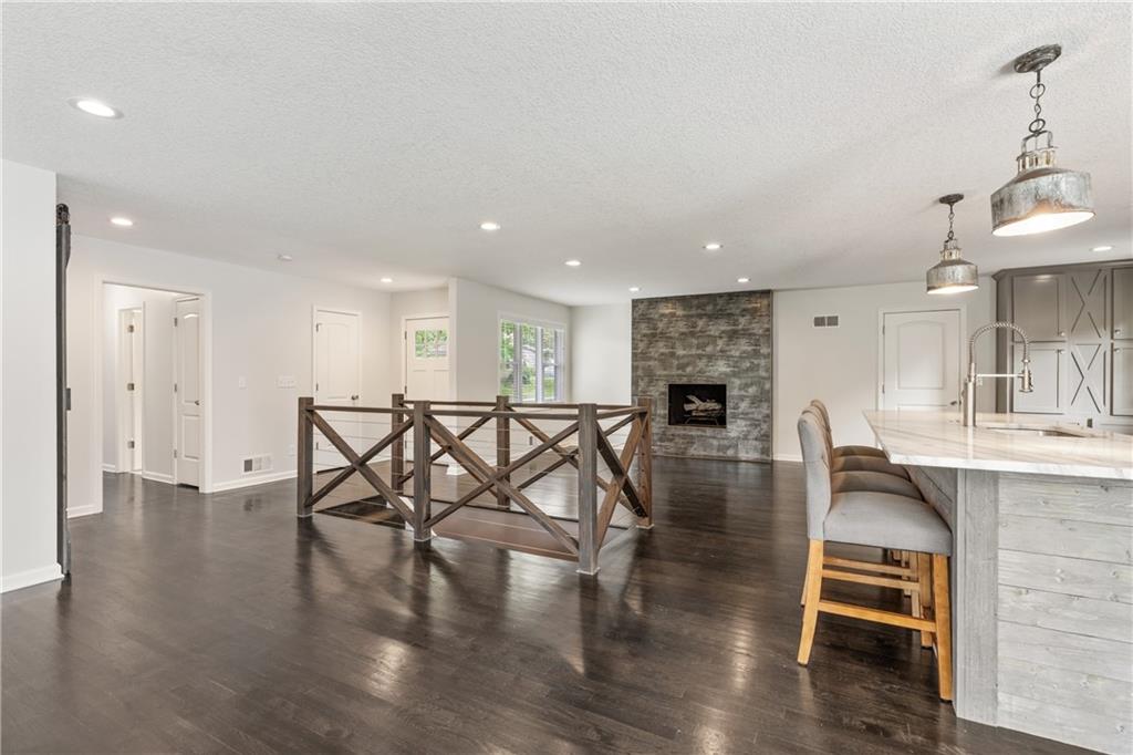 Photo 5 of 3315 W 98th Street
