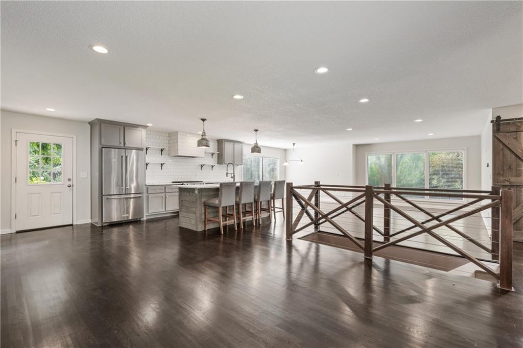 Photo 6 of 3315 W 98th Street