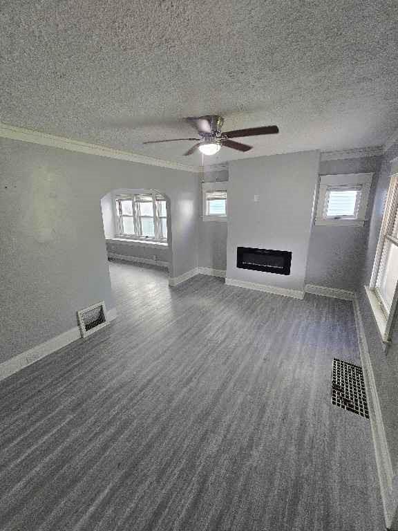 Photo 2 of 3503 E 25th Street