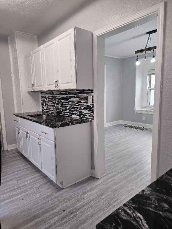 Photo 3 of 3503 E 25th Street
