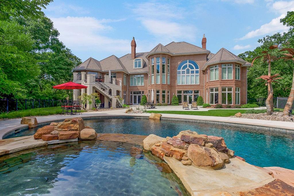Photo of 6006 Westshore Court