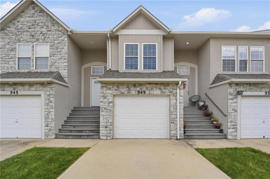 Photo of 549 S Woodson Lane