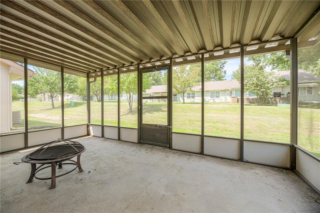 Photo 5 of 8310 E 190th Street