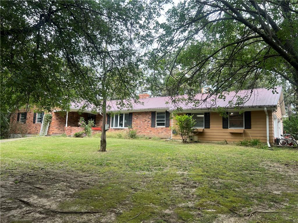 Photo of 956 NW 1401 Road