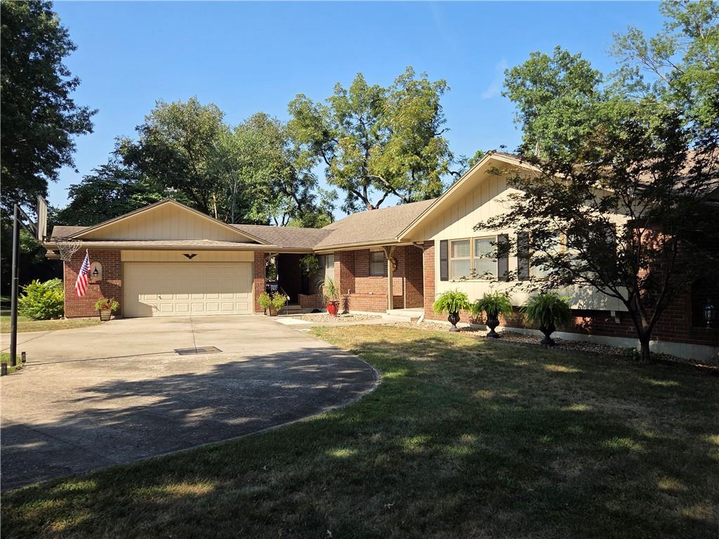 Photo of 900 Holly Avenue
