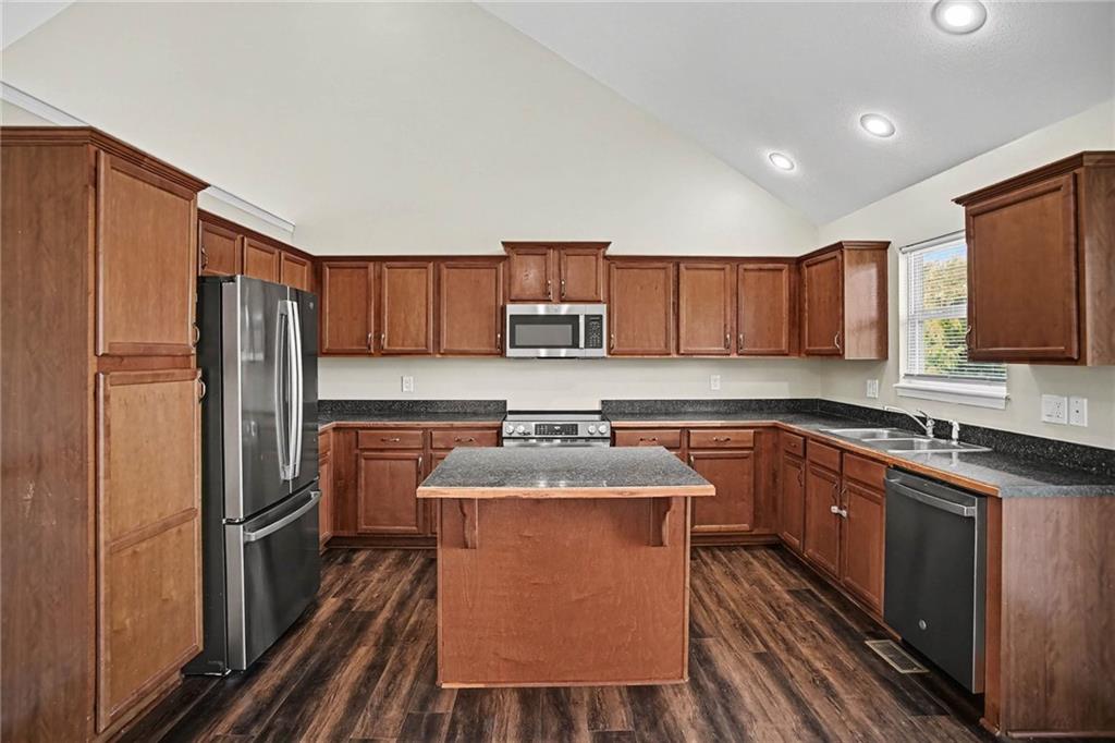 Photo 7 of 9218 N Kirkwood Avenue