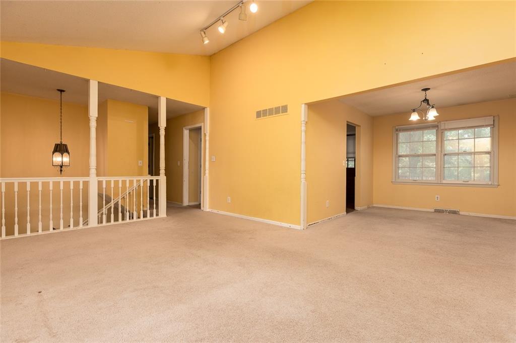 Photo 6 of 5822 NW Aspen Lane