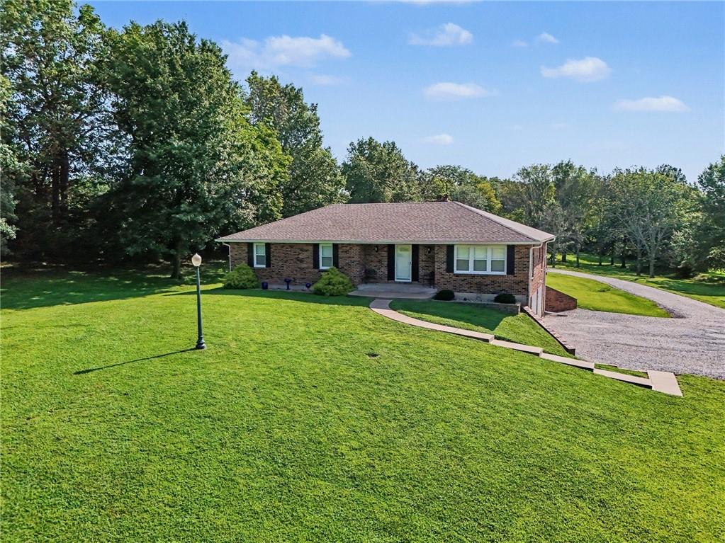 Photo of 395 NW 1771 Road