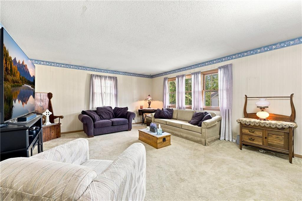 Photo 3 of 5207 Spring Avenue