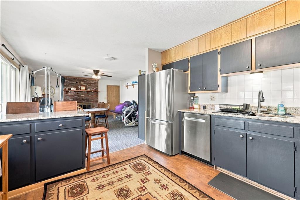 Photo 4 of 5207 Spring Avenue