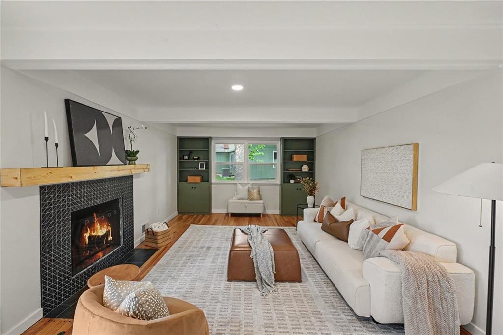 Photo 4 of 3515 W 93rd Street
