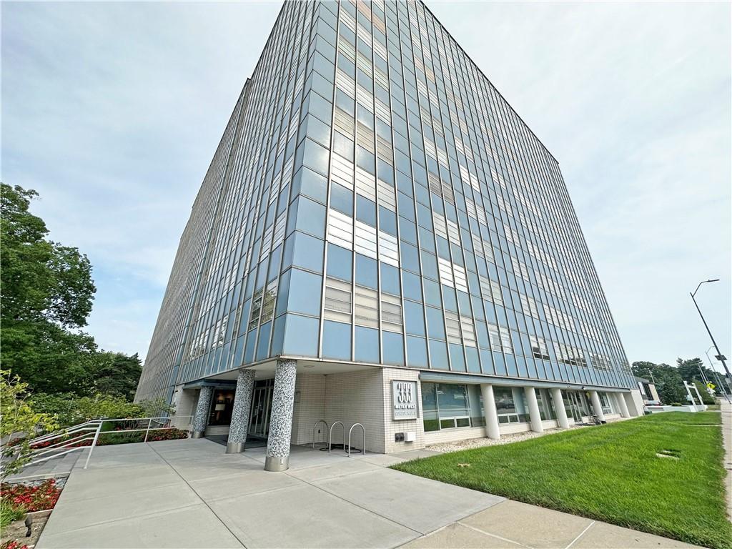 Photo of 333 W Meyer Boulevard #312