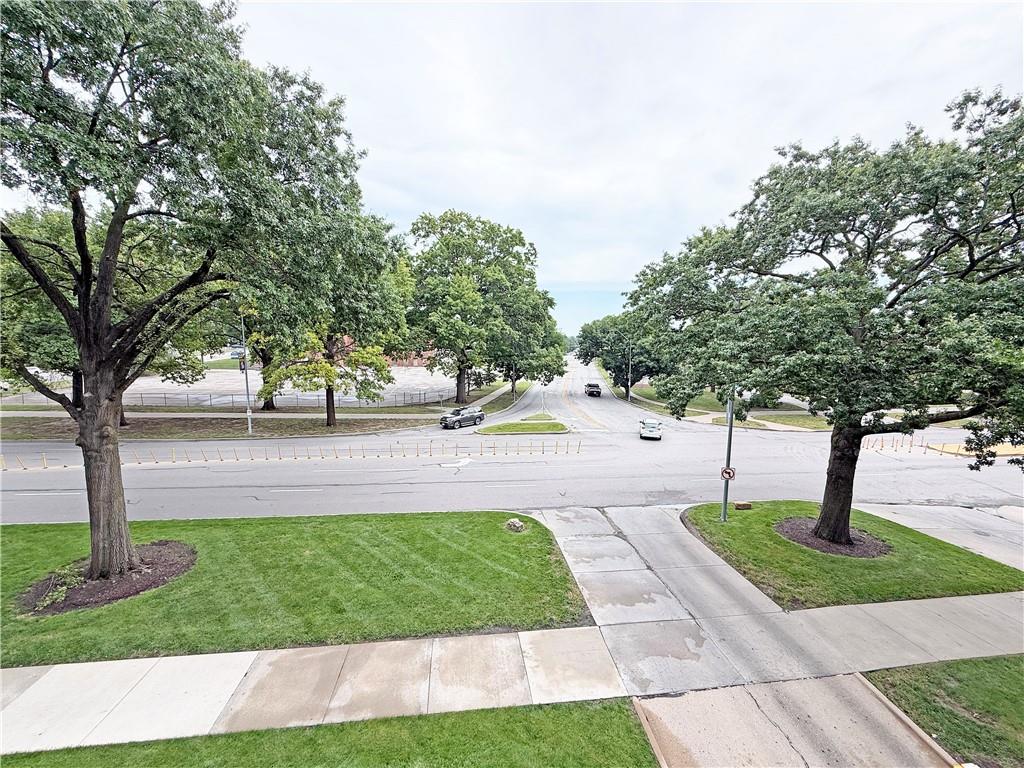 Photo 5 of 333 W Meyer Boulevard #312