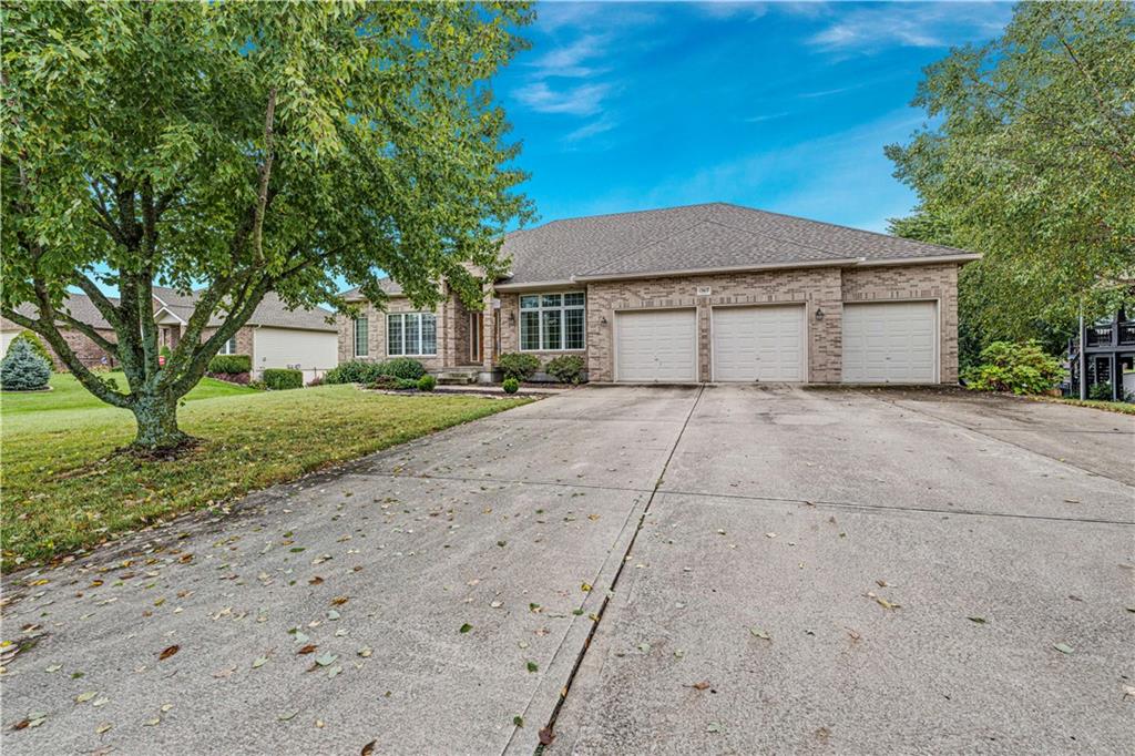 Photo 3 of 15613 Cedar Lane