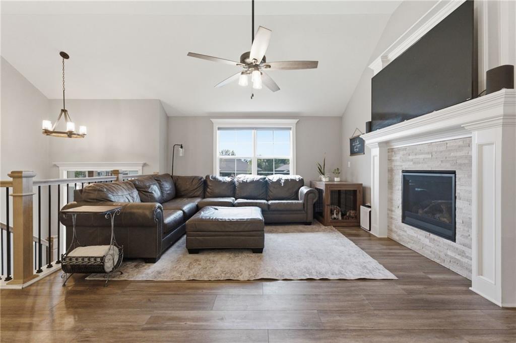 Photo 6 of 22907 S Ridgeview Drive