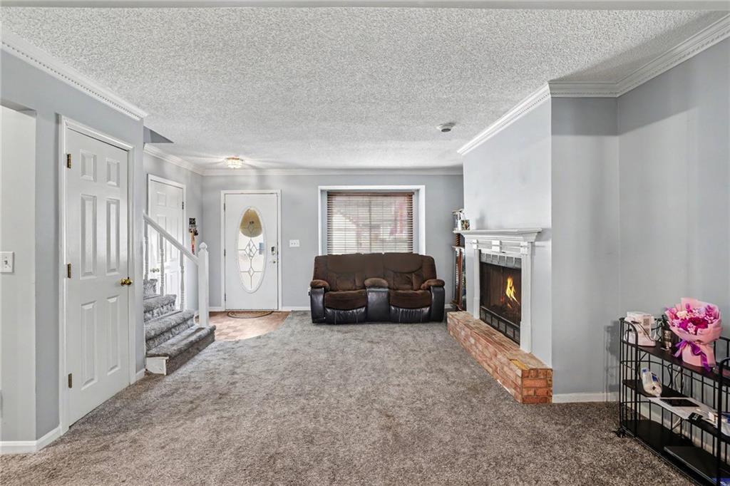 Photo 4 of 601 E 120th Street