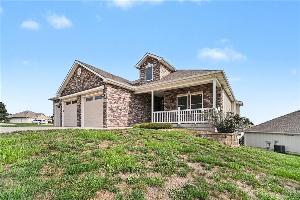 Photo 6 of 304 Prairie Rose Circle