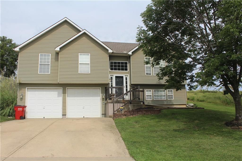 Photo of 212 Whispering Hills Boulevard