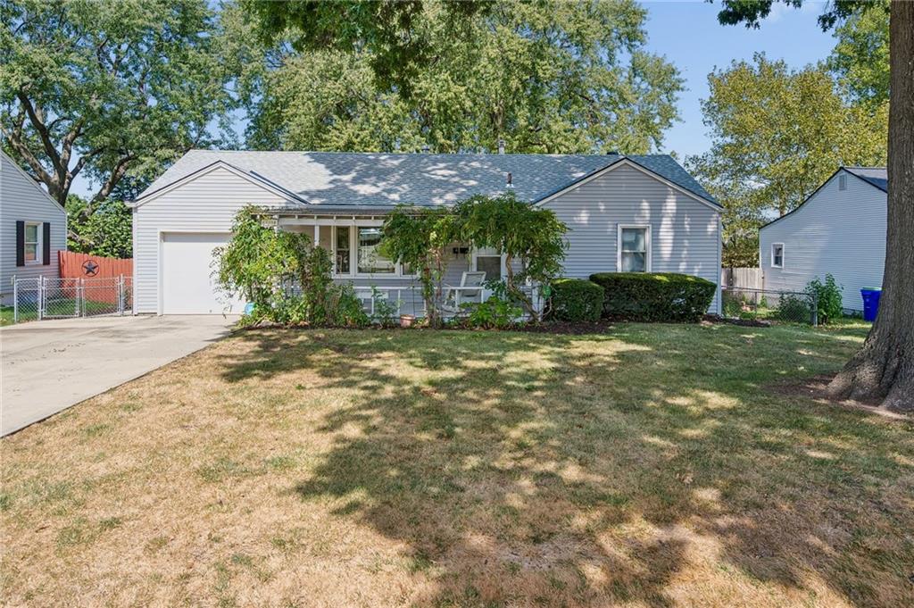 Photo of 11318 W 66th Terrace