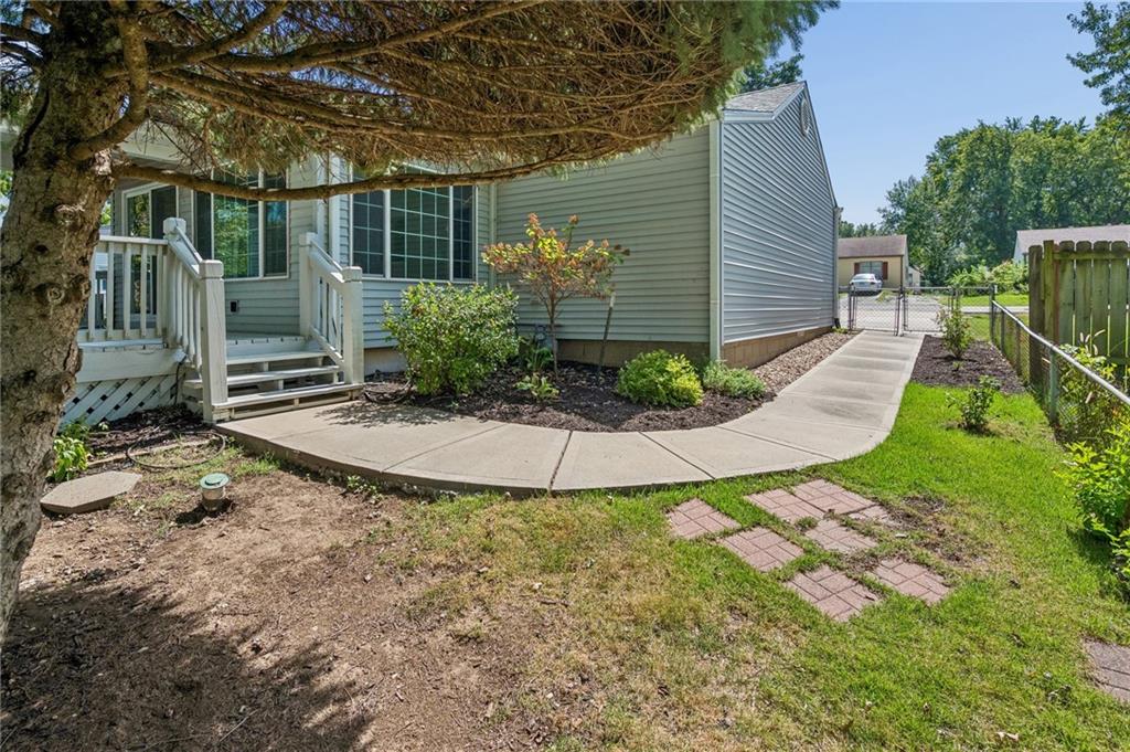 Photo 6 of 11318 W 66th Terrace