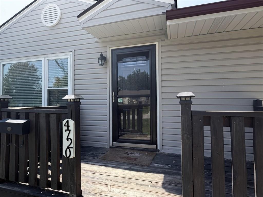 Photo 3 of 4720 S Crysler Drive