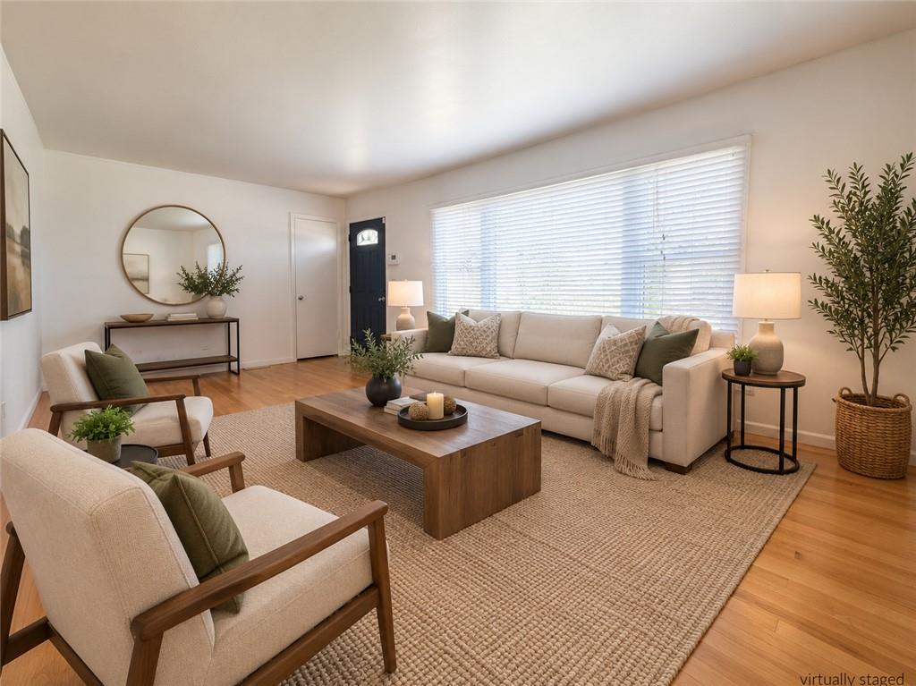 Photo 6 of 4720 S Crysler Drive