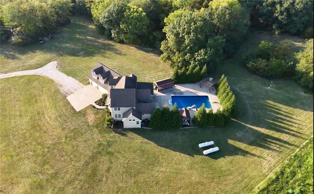 Photo 2 of 2625 SW Springtown Road