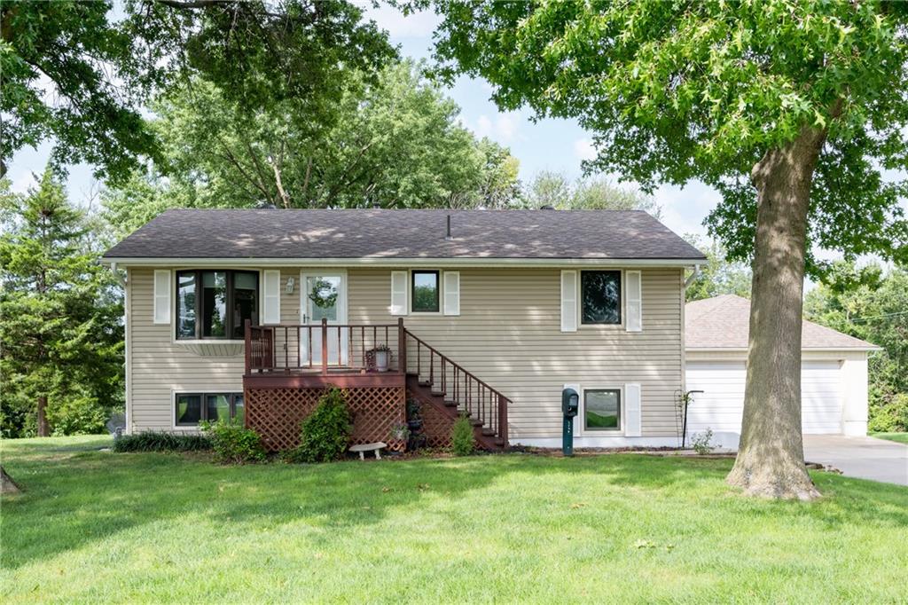 Photo 2 of 1207 Saint Paul Avenue