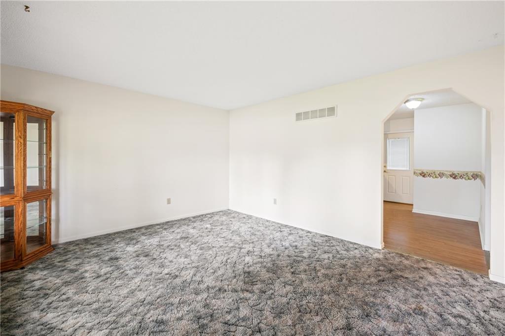Photo 6 of 1207 Saint Paul Avenue