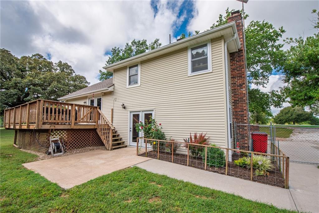 Photo 5 of 10505 S Munro Road