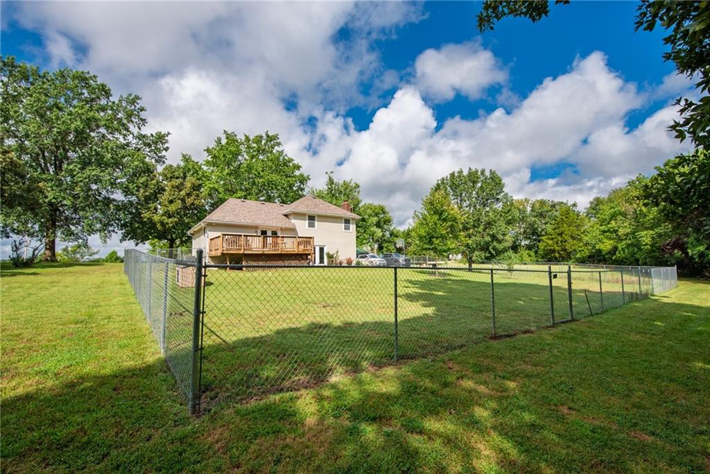 Photo 7 of 10505 S Munro Road