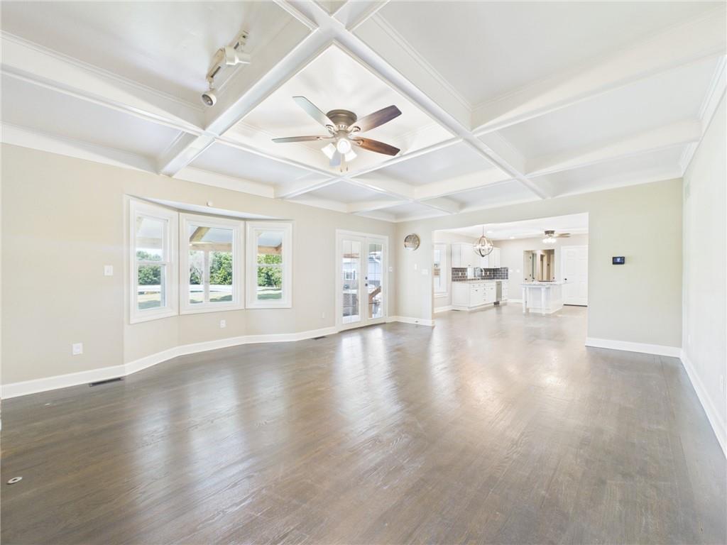 Photo 7 of 3318 S Bellechase Drive