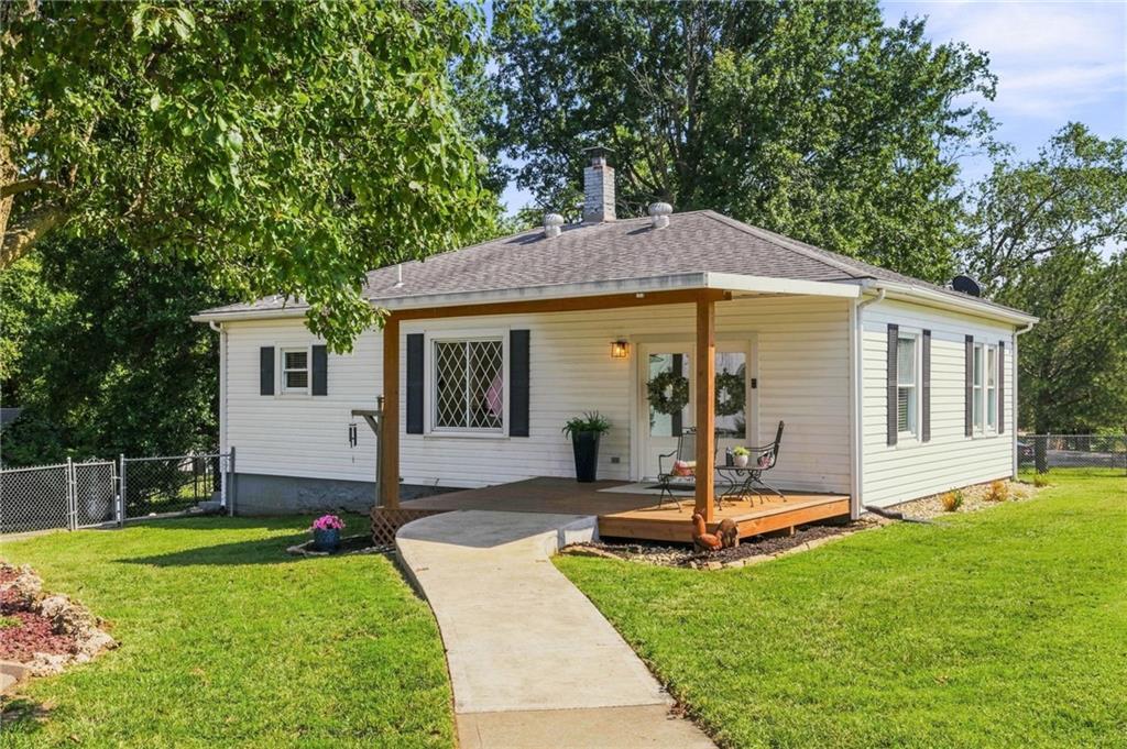 Photo of 3355 N 115th Street