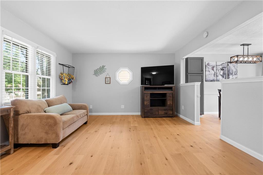Photo 5 of 1504 Lawndale Avenue