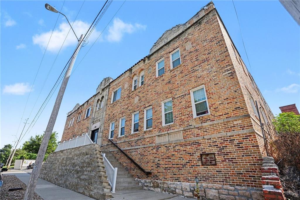 Photo of 3035 Harrison Street