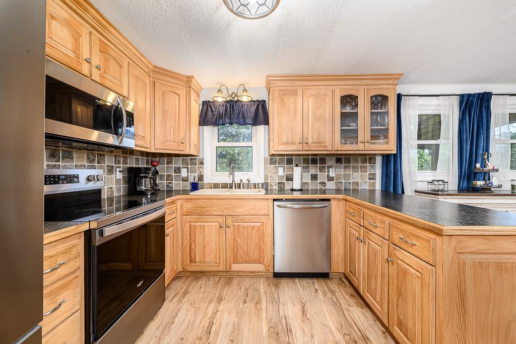 Photo 3 of 13357 185th Street