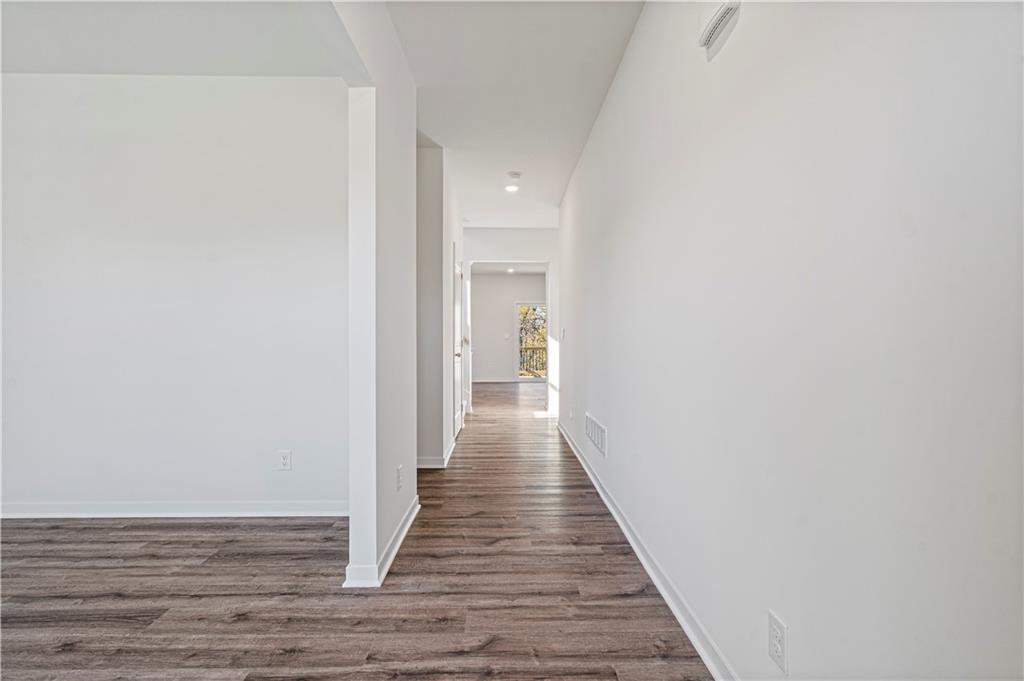 Photo 4 of 10704 N Richmond Avenue