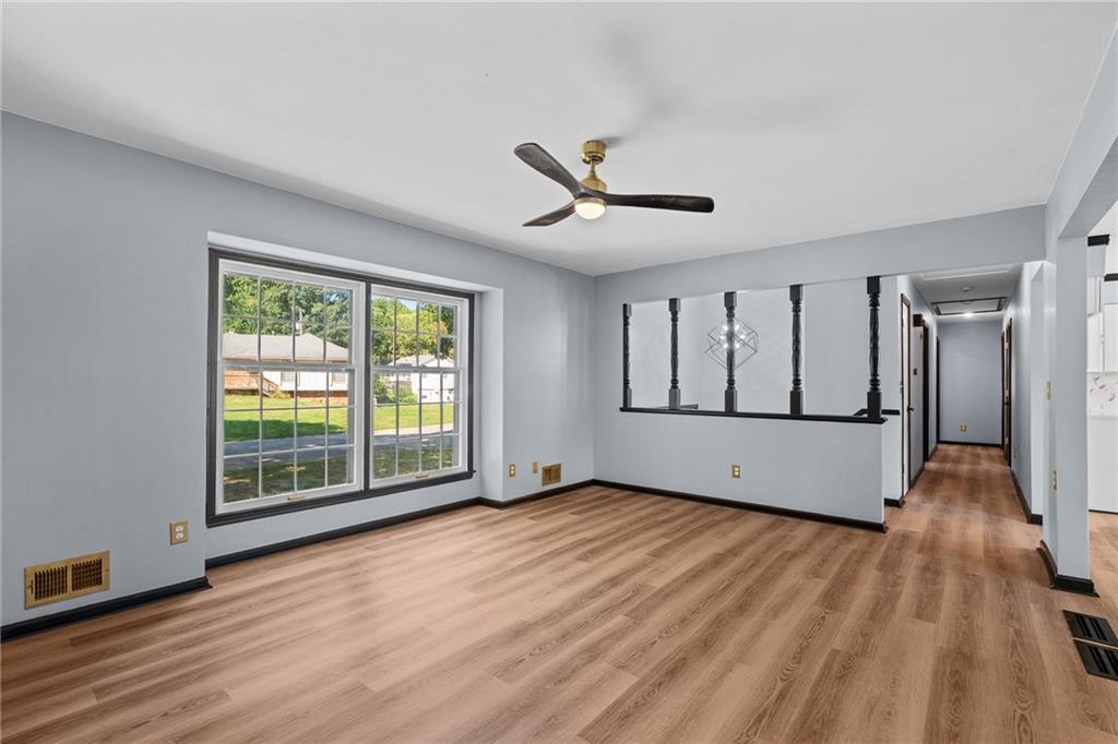 Photo 3 of 6809 Lakeshore Drive